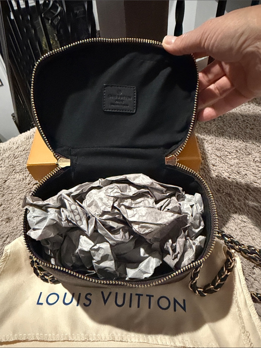 LV Brown Monogram Vanity Case Shoulder Bag with box - Picture 6 of 7